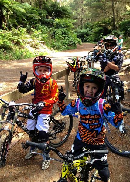 7-year old category BMX World Champ in 2013, Sacha Earnest (right) from Auckland will race in the BMX Rotorua Club meet on 15/02. She'll be joined by her brother, Jake (left), 5th ranked 8-year-old BMXer in the world.